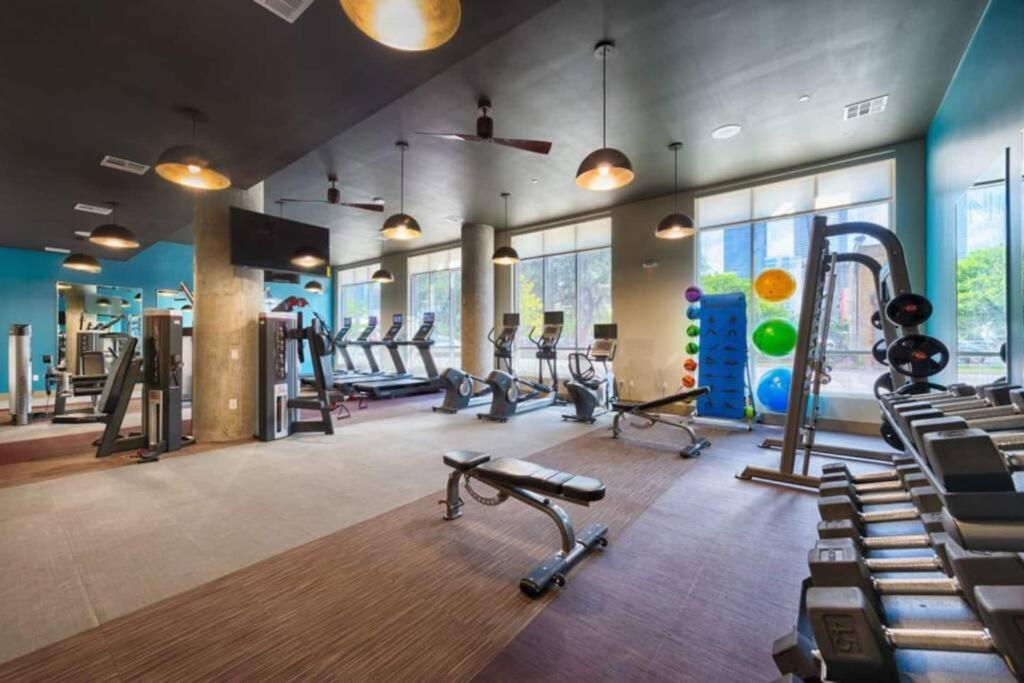 Apto 1 Bed - Kitchen - Free Parking Apartamento Houston Exterior foto