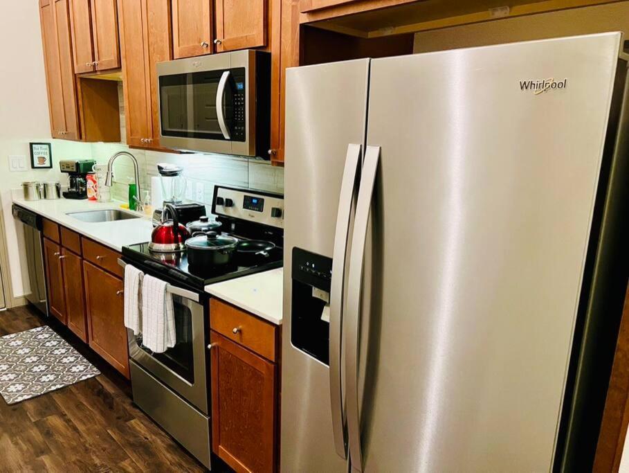 Apto 1 Bed - Kitchen - Free Parking Apartamento Houston Exterior foto
