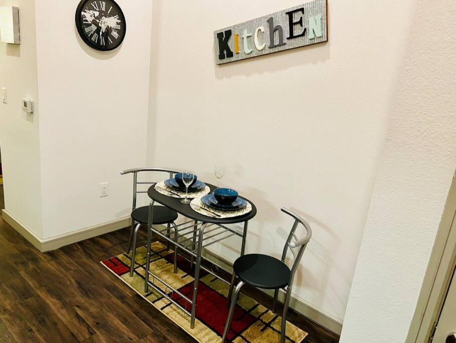 Apto 1 Bed - Kitchen - Free Parking Apartamento Houston Exterior foto